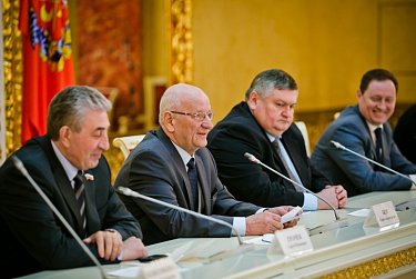 Сергей Грачев поздравил работников ЖКХ с профессиональным праздником