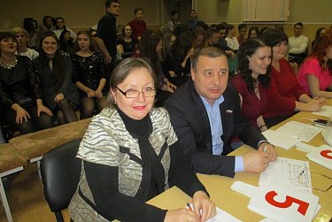 Клуб веселых и находчивых собирает друзей