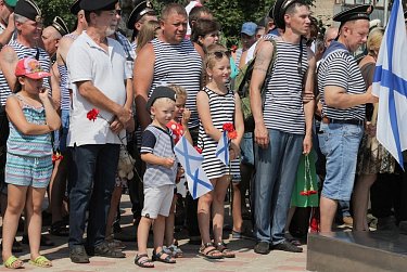 Иван Дикман принял участие в открытии памятного знака «Русским морякам от благодарных потомков»