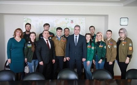 Василий Тишин встретился с представителями орских студенческих отрядов
