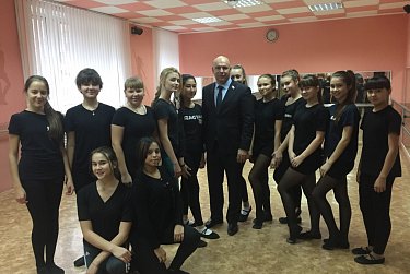 Товарищеские отношения