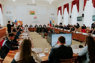 Работу Ассоциации открыли молодые парламентарии
