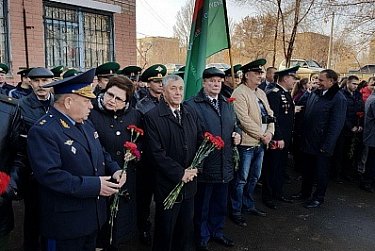 Памятник герою-пограничнику Александру Сидоровнину восстановлен в Сорочинске