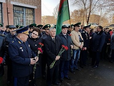 Памятник герою-пограничнику Александру Сидоровнину восстановлен в Сорочинске