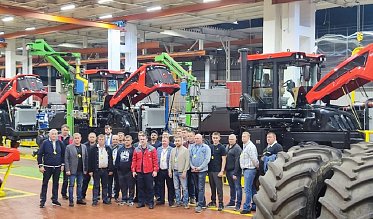 Оренбургская делегация посетила Кировский завод
