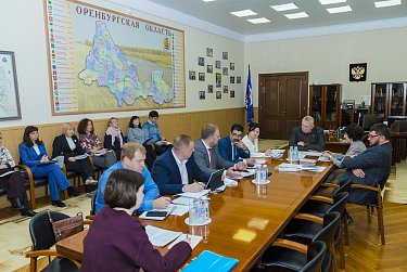 Инспекция труда, судебные приставы и Роскомнадзор отчитаются о работе