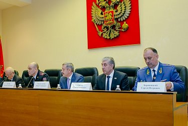 Оренбуржцы положительно оценивают работу полицейских