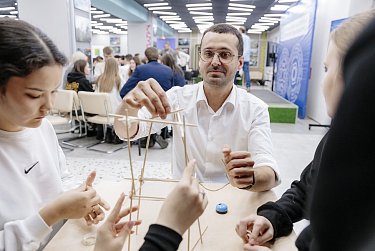 Начала работу мастерская патриотов труда в Оренбурге