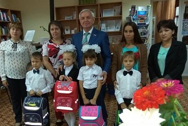 Депутаты участвуют в августовских конференциях