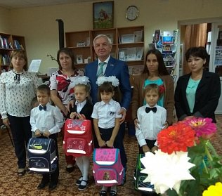 Депутаты участвуют в августовских конференциях