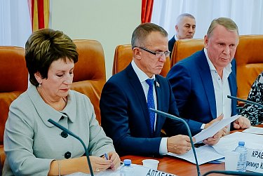 Работа идет в едином законодательном пространстве