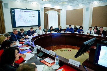 О вопросах ЖКХ - за "круглым столом"