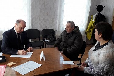 Виктор Купчик: «На личных приемах выстраивается прямой, равноправный диалог депутата с избирателями»