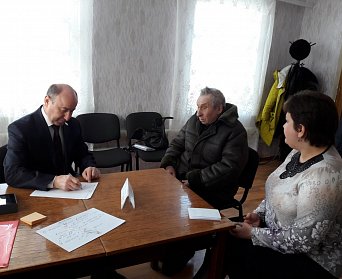 Виктор Купчик: «На личных приемах выстраивается прямой, равноправный диалог депутата с избирателями»