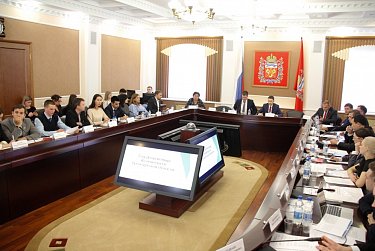 Молодые парламентарии собрались в Оренбурге
