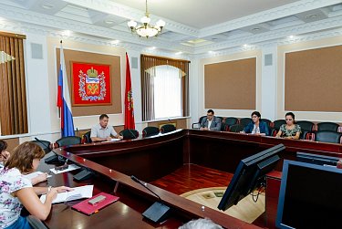 Профильные комитеты: подготовка к парламентской сессии