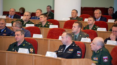 Парламентские слушания о мерах соцподдержки военнослужащих