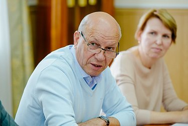 Идет подготовка к парламентской сессии