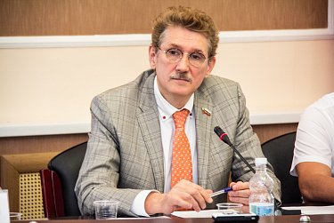 Андрей Аникеев: «Надо искать дополнительные формы стимулирования предпринимательства»