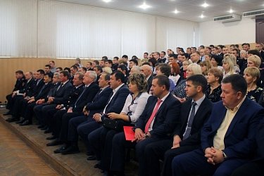 Орские полицейские принимают поздравления