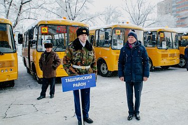 Обновлен школьный автобусный парк региона 