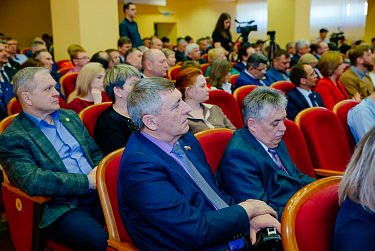 Обсуждаются конкретные шаги по реализации Послания Президента Федеральному Собранию