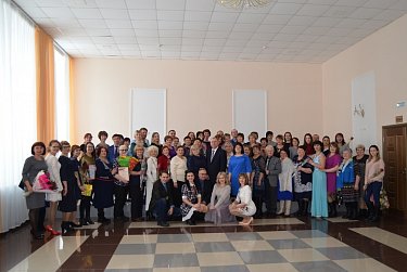 Депутаты отметили лучших работников культуры в своих избирательных округах