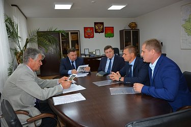 Александр Жарков работал в Шарлыкском районе