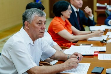 Профильные комитеты: подготовка к очередному заседанию