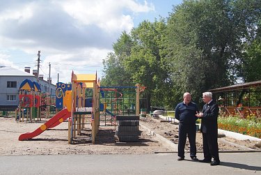 На контроле – обращения граждан и освоение «депутатских» средств