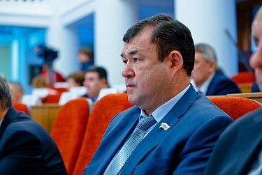 На заседании Законодательного Собрания 