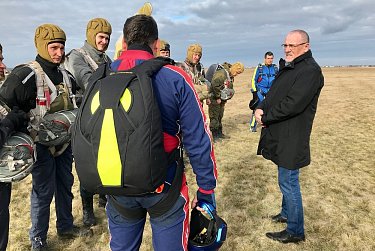 Иван Дикман: «Мое стремление – возродить парашютный спорт»