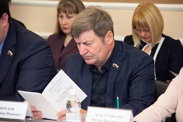 Проект бюджета обсудили в расширенном составе 