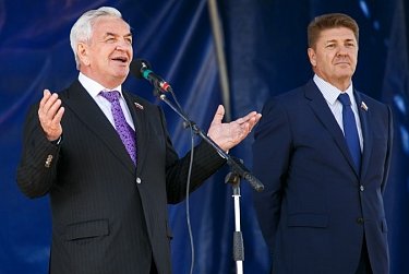 Депутаты посетили фестиваль казачьей культуры