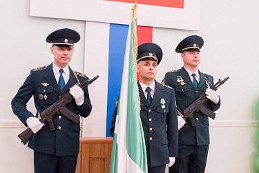 Олег Димов поздравил работников таможенной службы