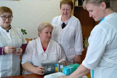 Депутаты Заксобрания подключились к помощи медикам