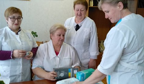 Депутаты Заксобрания подключились к помощи медикам