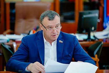 Идет подготовка к парламентской сессии