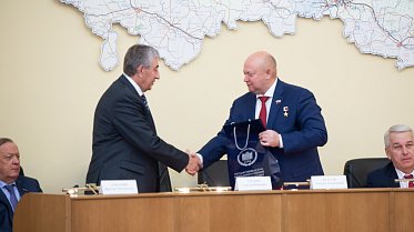 Парламентские слушания о мерах соцподдержки военнослужащих