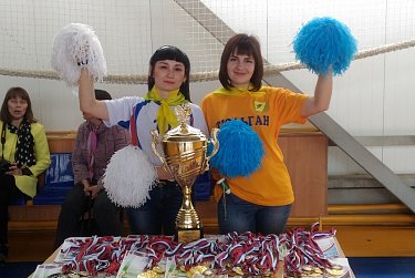 На спортивных площадках – муниципальные служащие