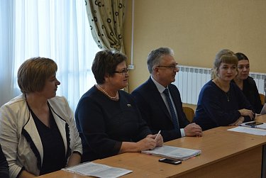 За «круглым столом» – о проблемах современной семьи