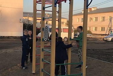 В территориях Оренбуржья торжественно открыты благоустроенные дворы