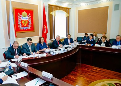Решение профильного комитета – принять бюджет Оренбуржья во втором чтении