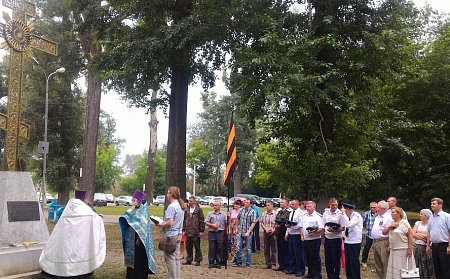 Поклонный крест в Зауральной роще