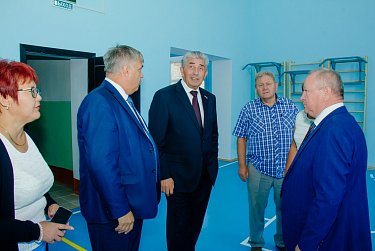 Сергей Грачев: «Для органов власти всех уровней – все школы центральные»