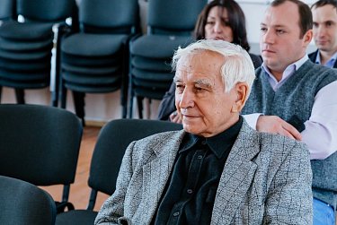 Владимир Новиков: «Надо давать дорогу молодым» 