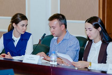 Сергей Грачев встретился с молодыми парламентариями