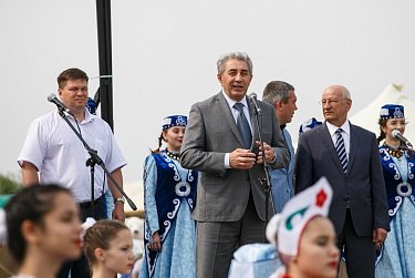 Сабантуй собирает друзей