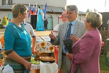 Адрес праздника – Октябрьский район