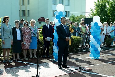 Спортивный подарок от депутата 